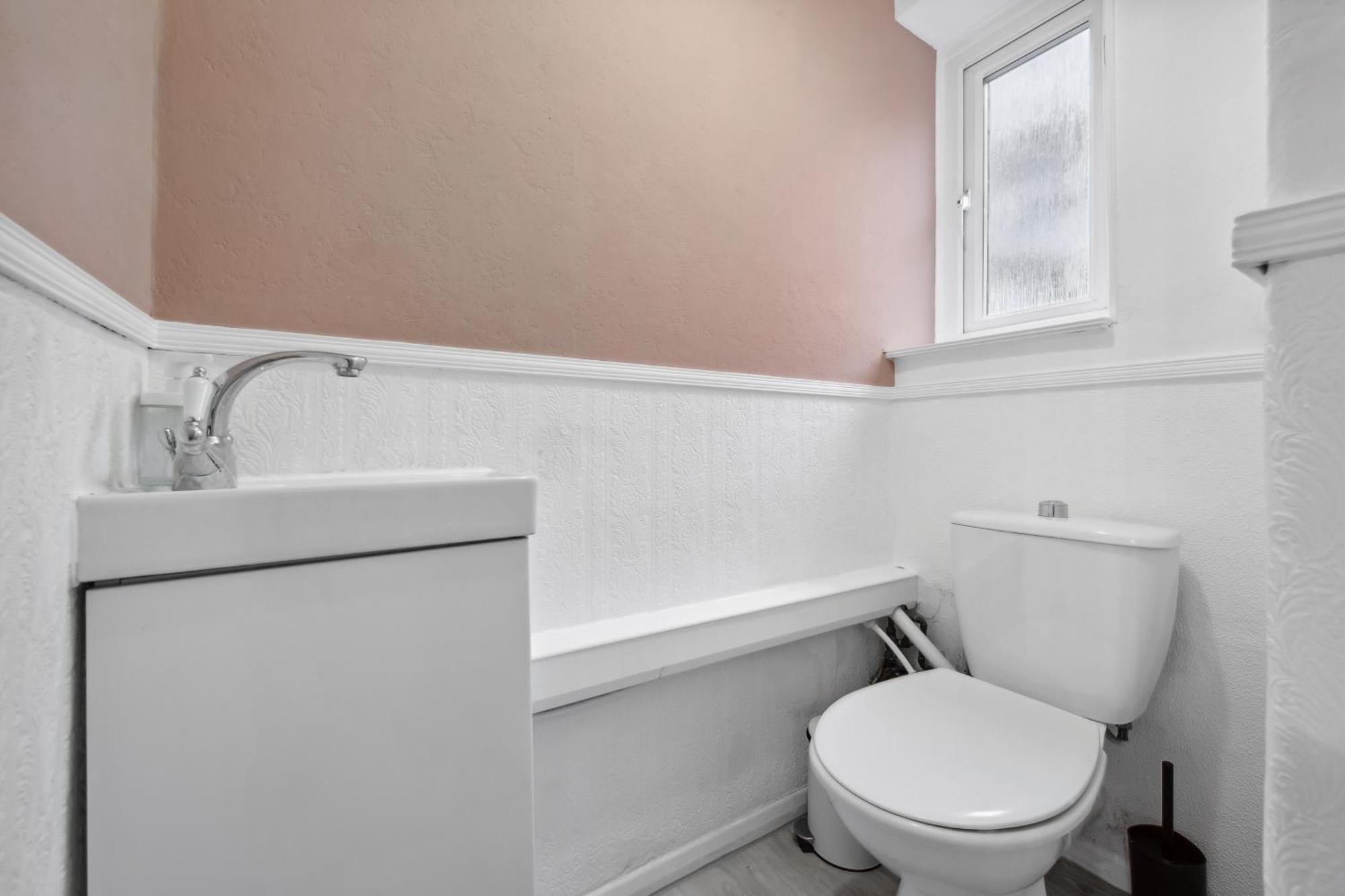 Luxury Retreat - Sleeps 7 - Hot Tub - Jacuzzi Ferienhaus London