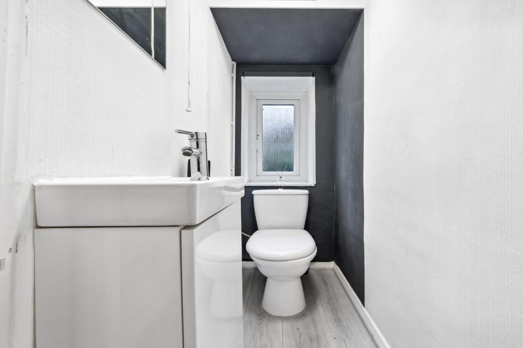 Ferienhaus Luxury Retreat - Sleeps 7 - Hot Tub - Jacuzzi London