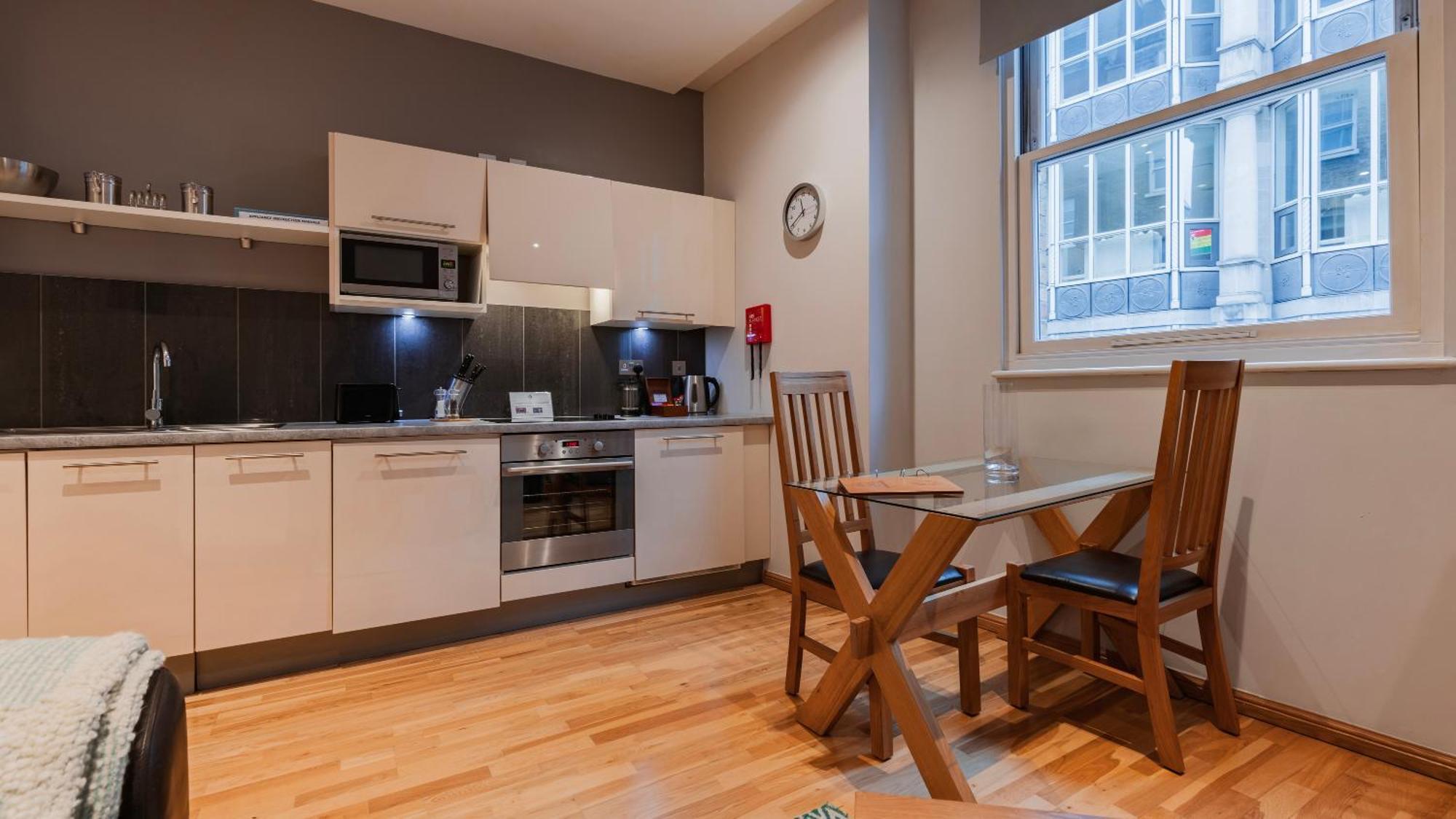 Cannon Street Serviced By Lovelystay Londra