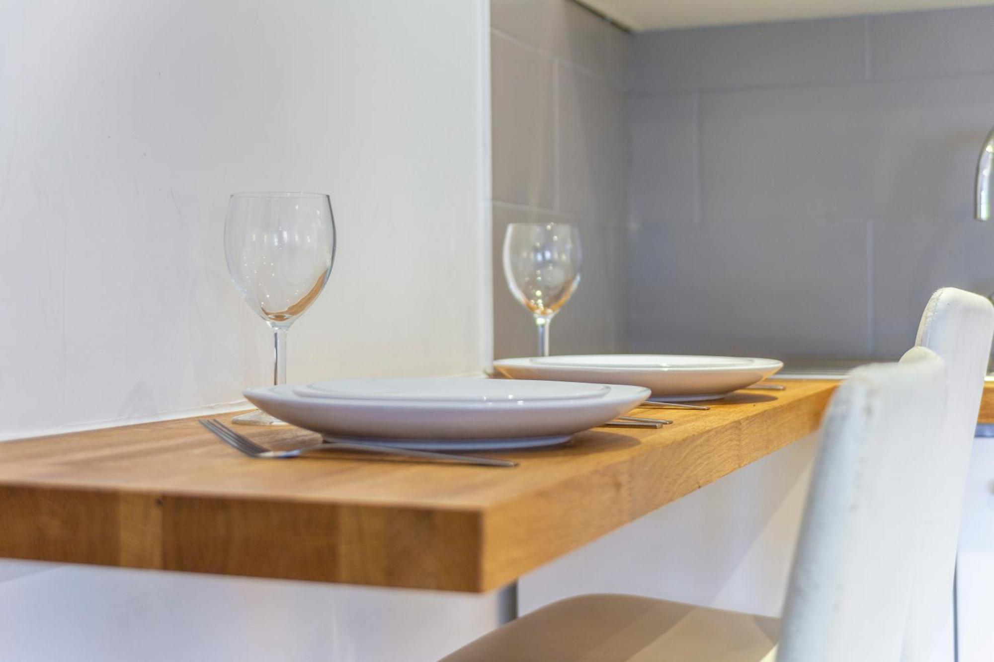 Amazing Modern Studio, Prestigious Paddington Lägenhet London