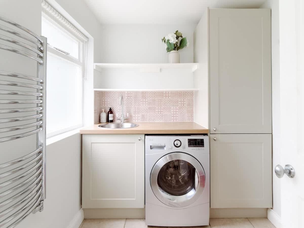 Newly Refurbished House Sleeps 5 *