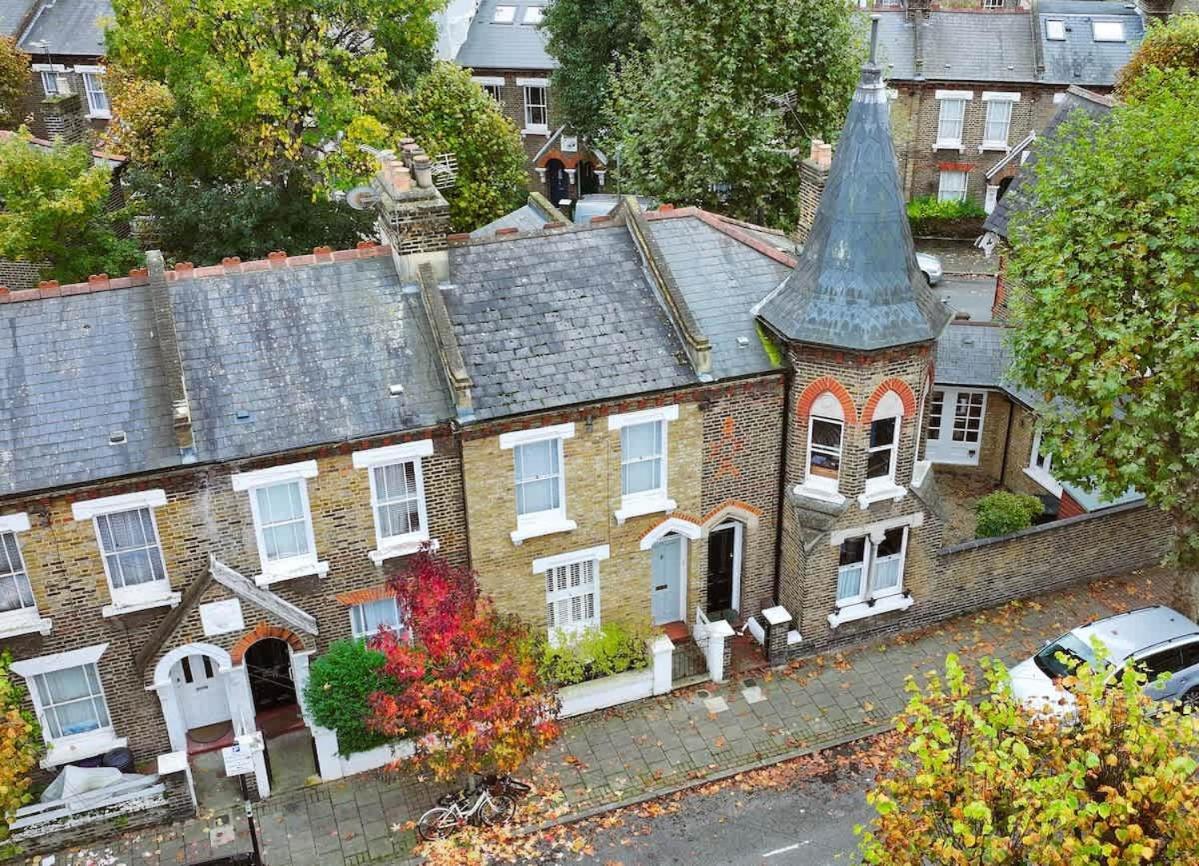 Newly Refurbished House Sleeps 5