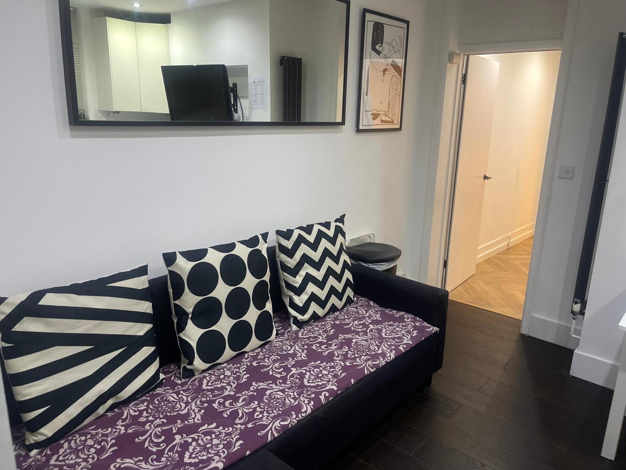 Willoaks Apartment London