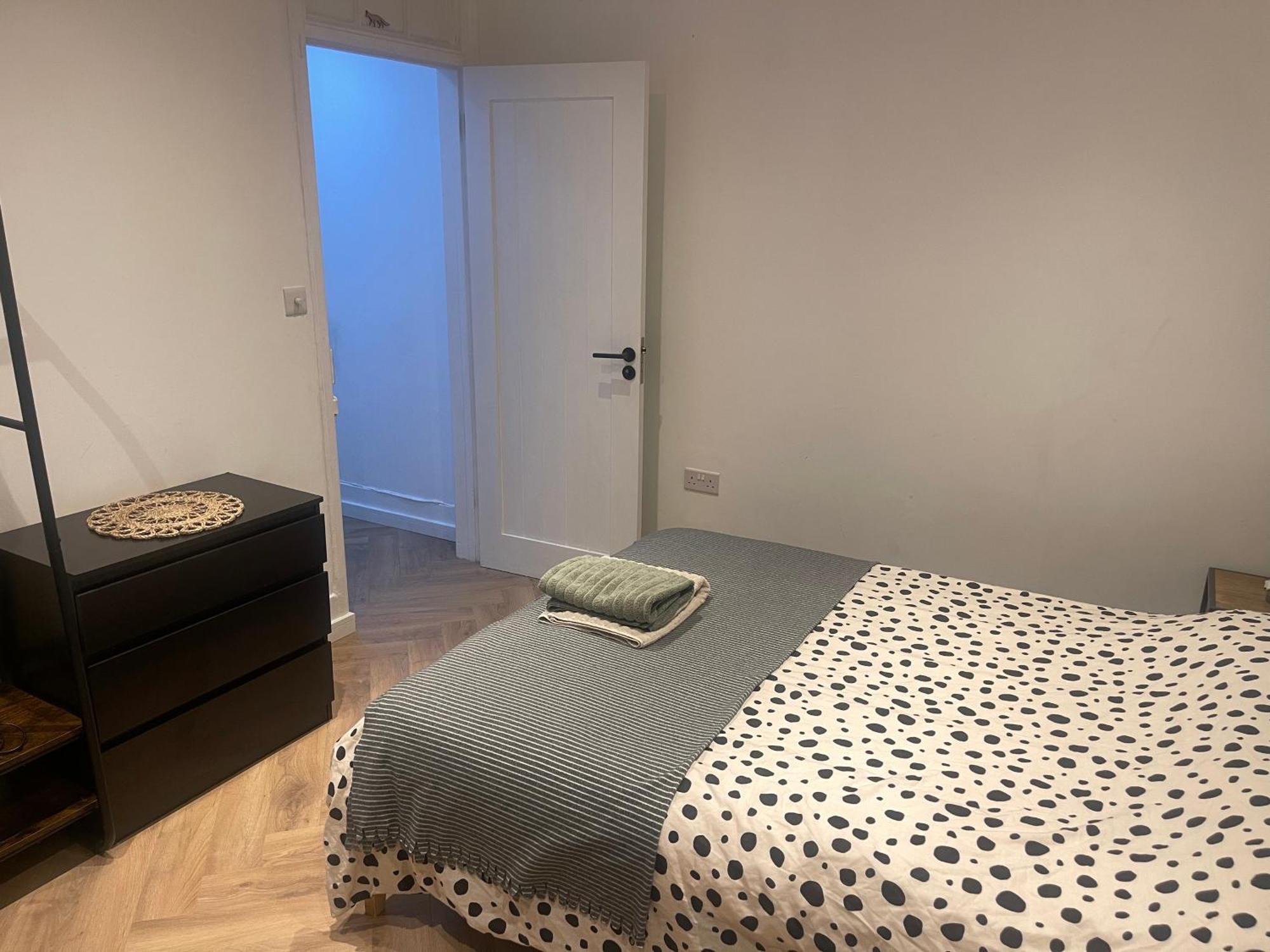 Apartment Willoaks London