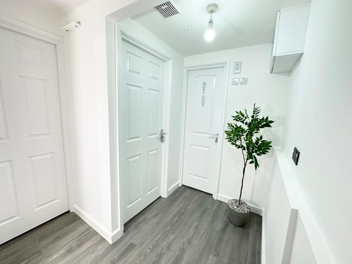 Cosy 2 Bedroom Modern Apartment