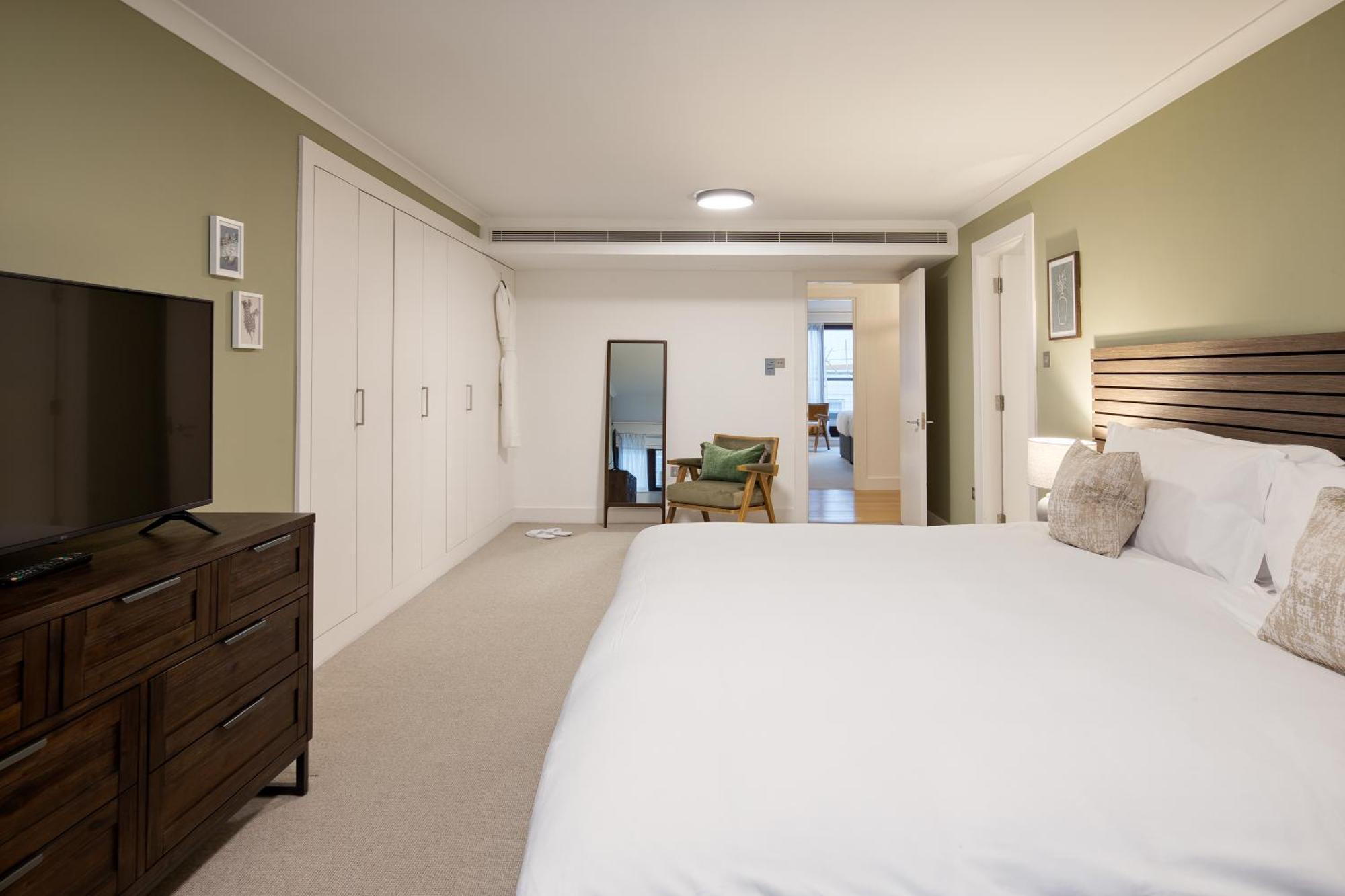 Monarch House - Serviced - Kensington Leilighet London