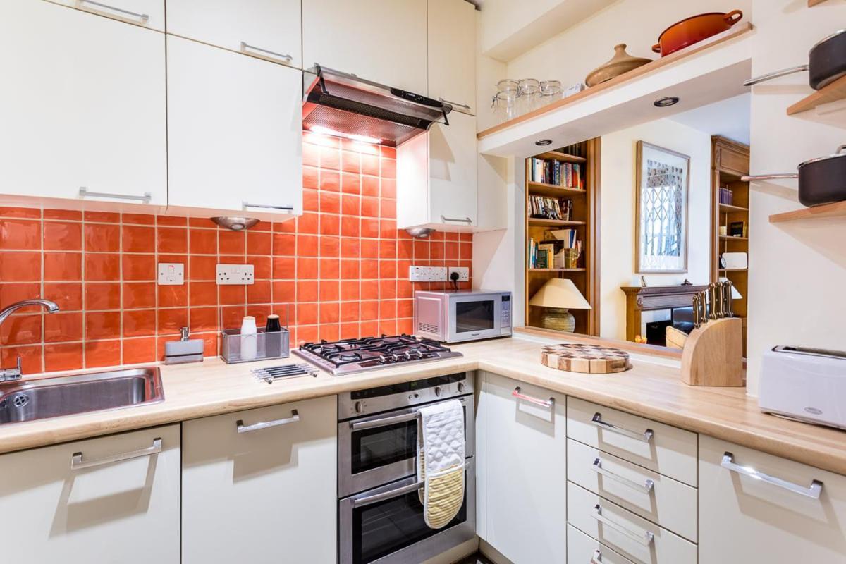 Cosy Pimlico Retreat * London