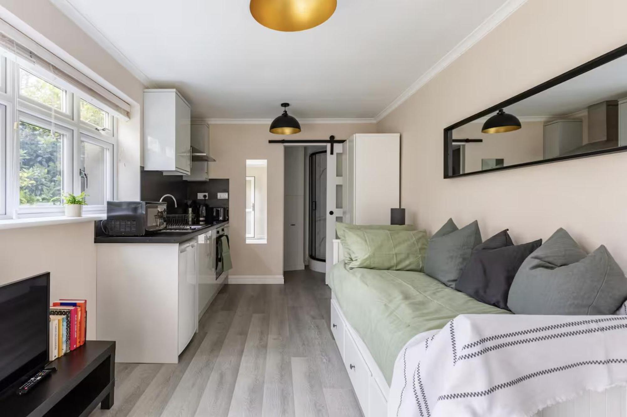 In East Barnet Village Apartment London