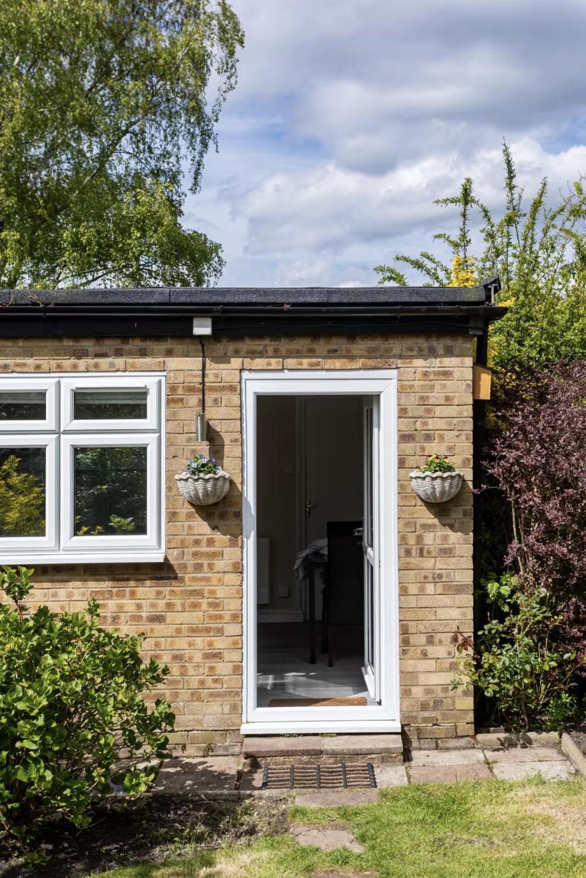 In East Barnet Village Apartment