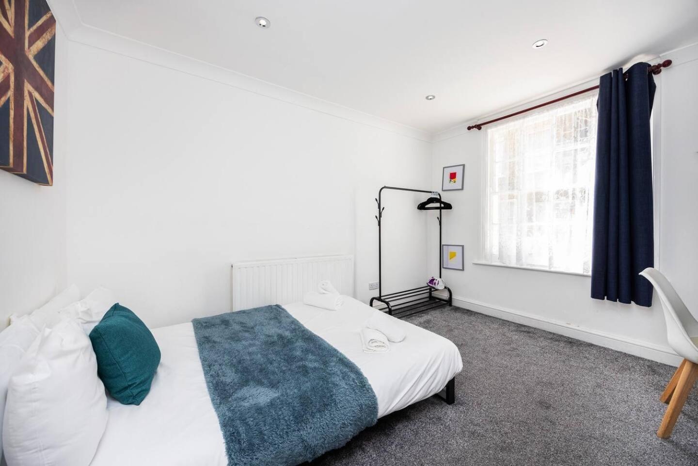 Modern - 5 Mins To Whitechapel Station Semesterbostad London