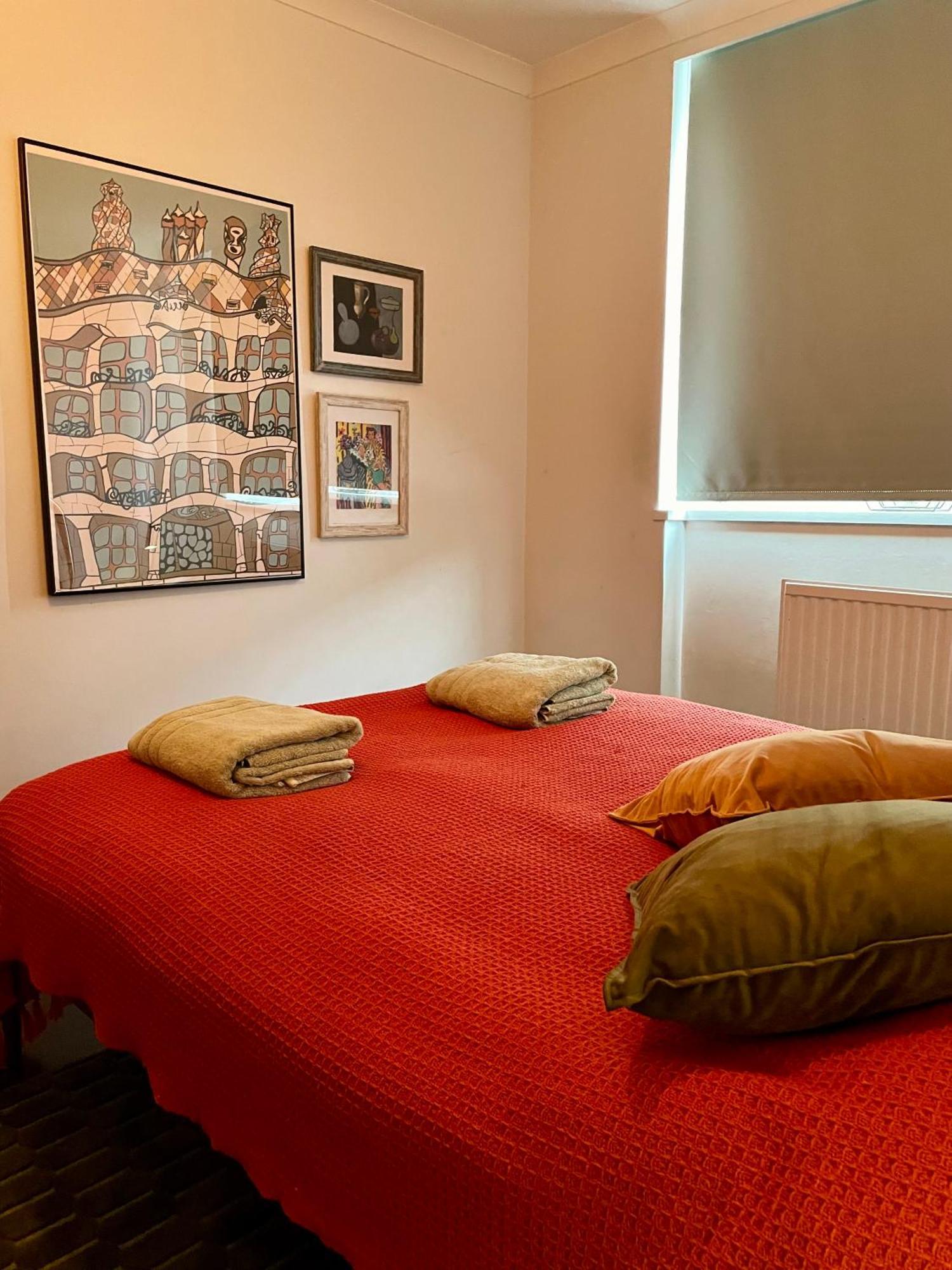 Stylish At Fields With Amazing View Guest house London
