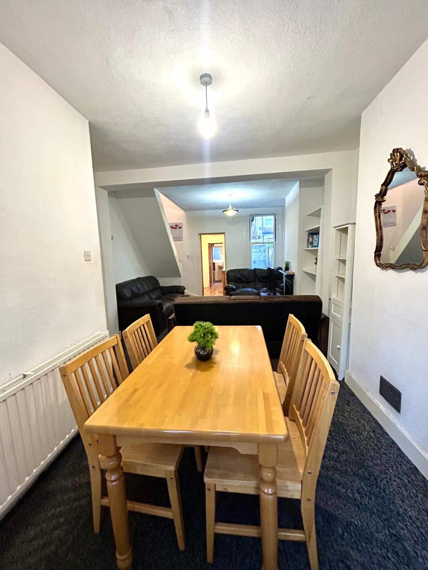 Appartamento Stunning 2bedroom House With Backyard In Stratford
