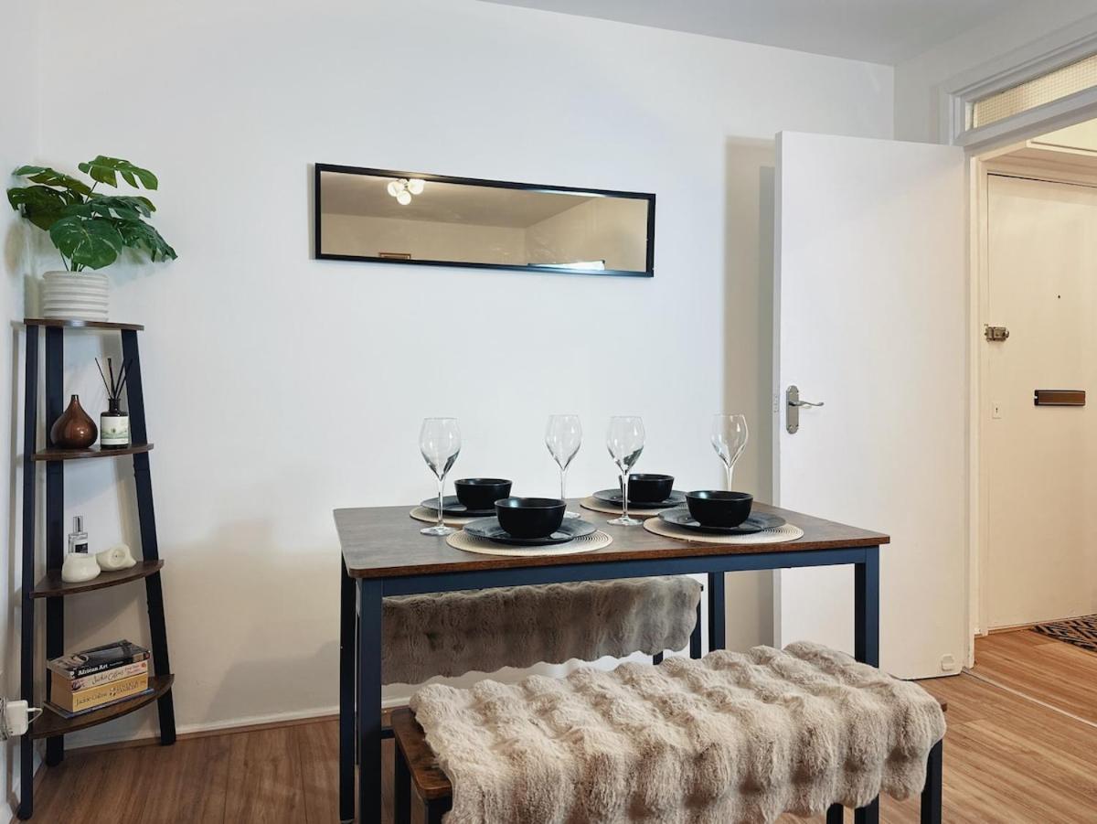 Lägenhet New Large 2 Bed Flat In *