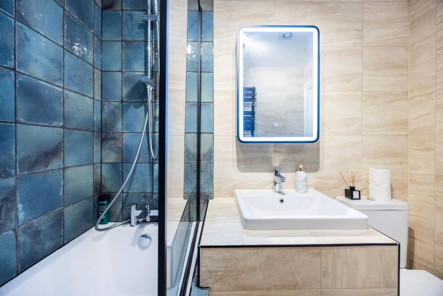 Hébergement de vacances Lavish 1 Bedroom Near Tottenham Stadium