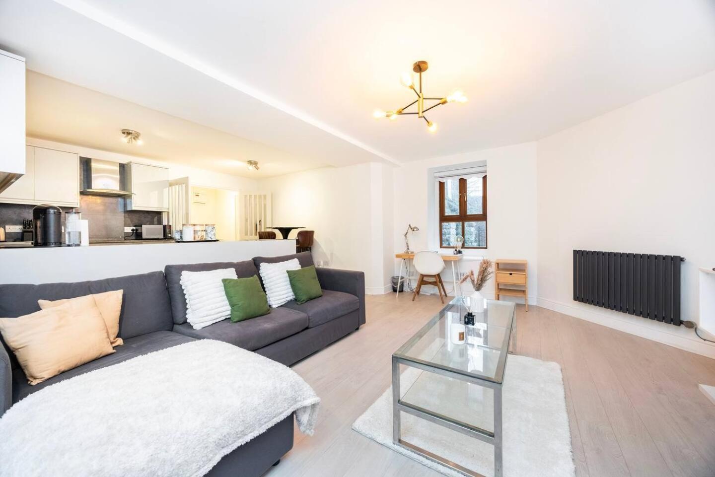 Lavish 1 Bedroom Near Tottenham Stadium Hébergement de vacances