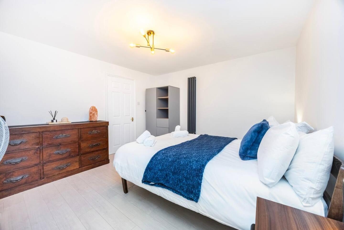 Hébergement de vacances Lavish 1 Bedroom Near Tottenham Stadium *