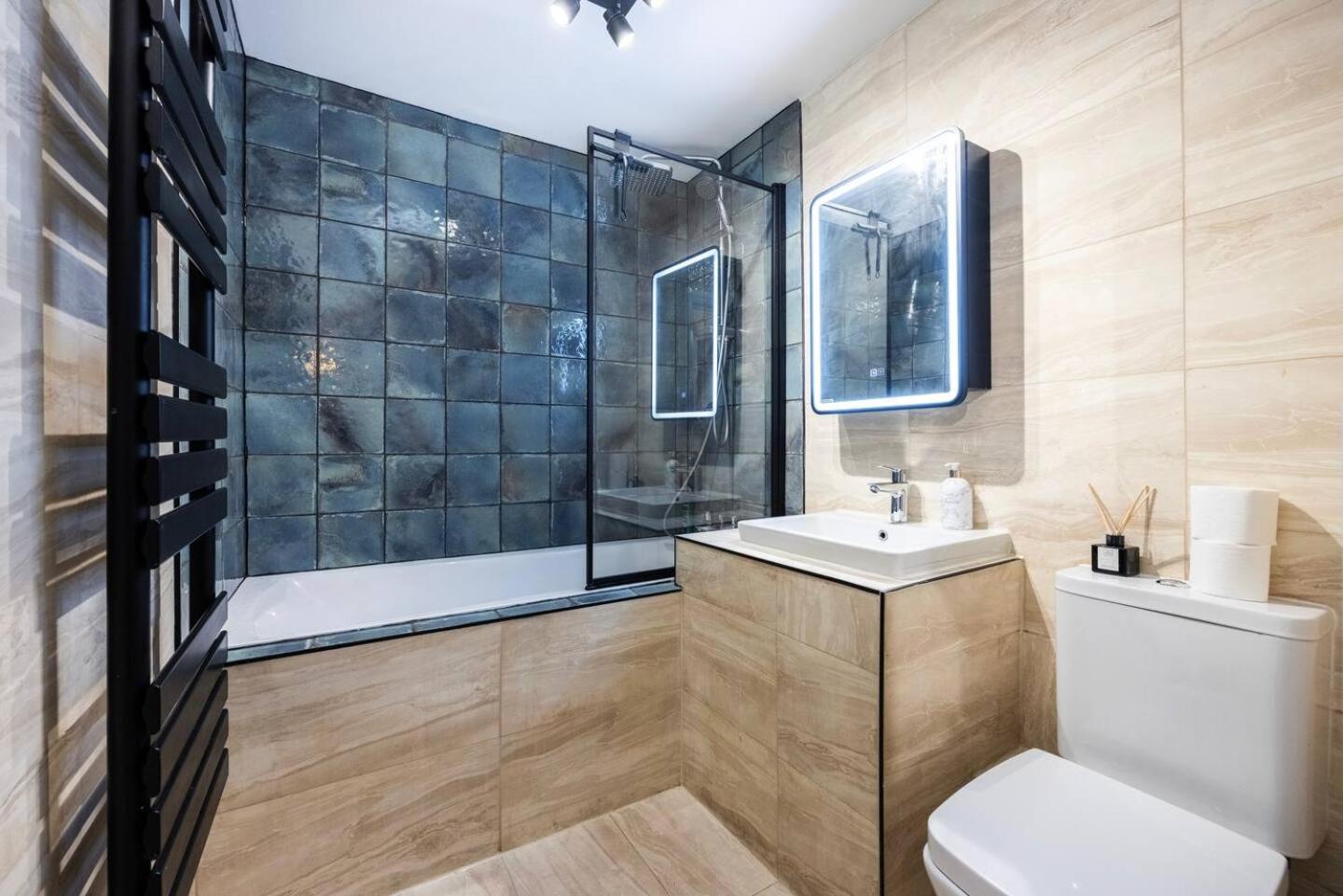 Hébergement de vacances Lavish 1 Bedroom Near Tottenham Stadium