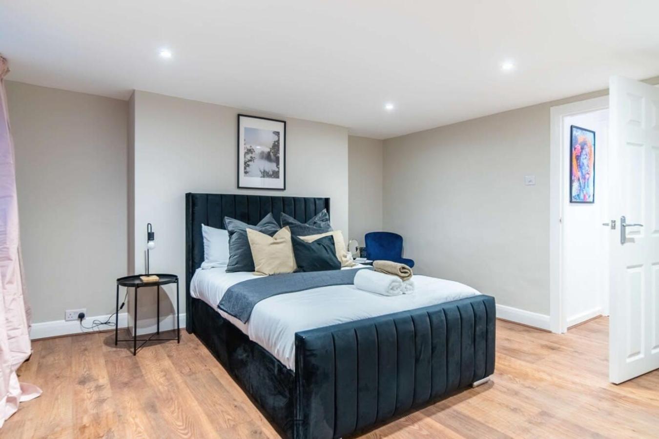 Air - Kensington - Great Location Ferienhaus *