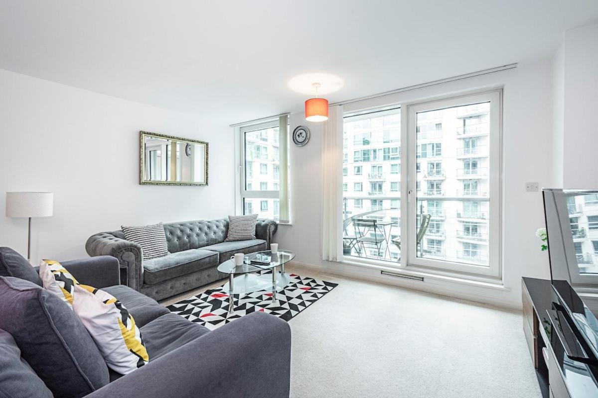 2 Bedroom , Zone 1 , 2 Mins Walk Tube , Offers , Sleeps 5