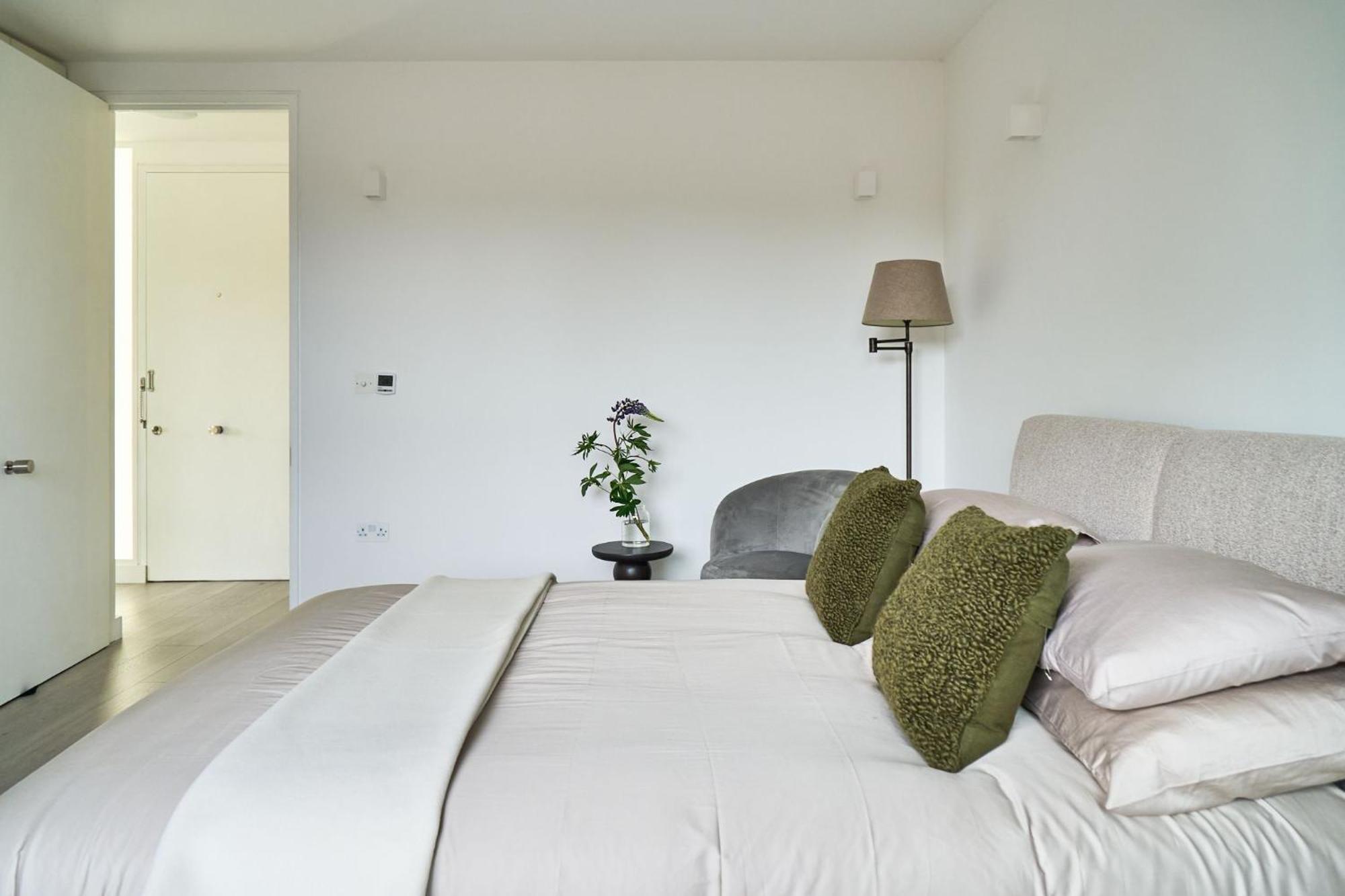 Apartment Hyde Park Residences London