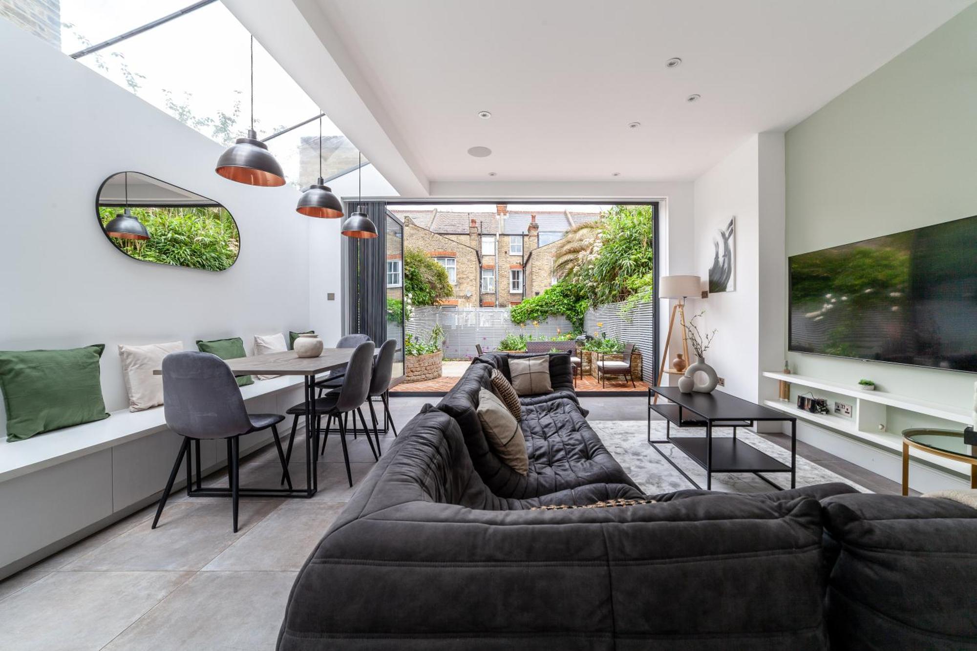 Sophisticated House In Clapham Apartment London