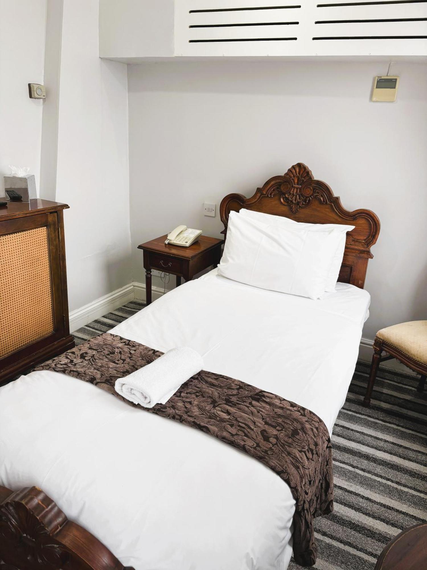 Hotell My Place