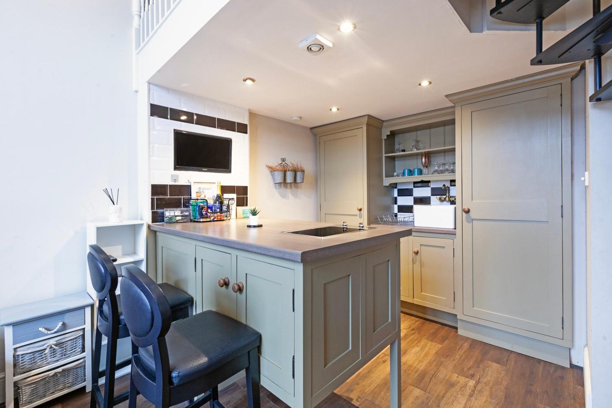 Luxury One Bedroom Mezzanine In Paddington Apartment *