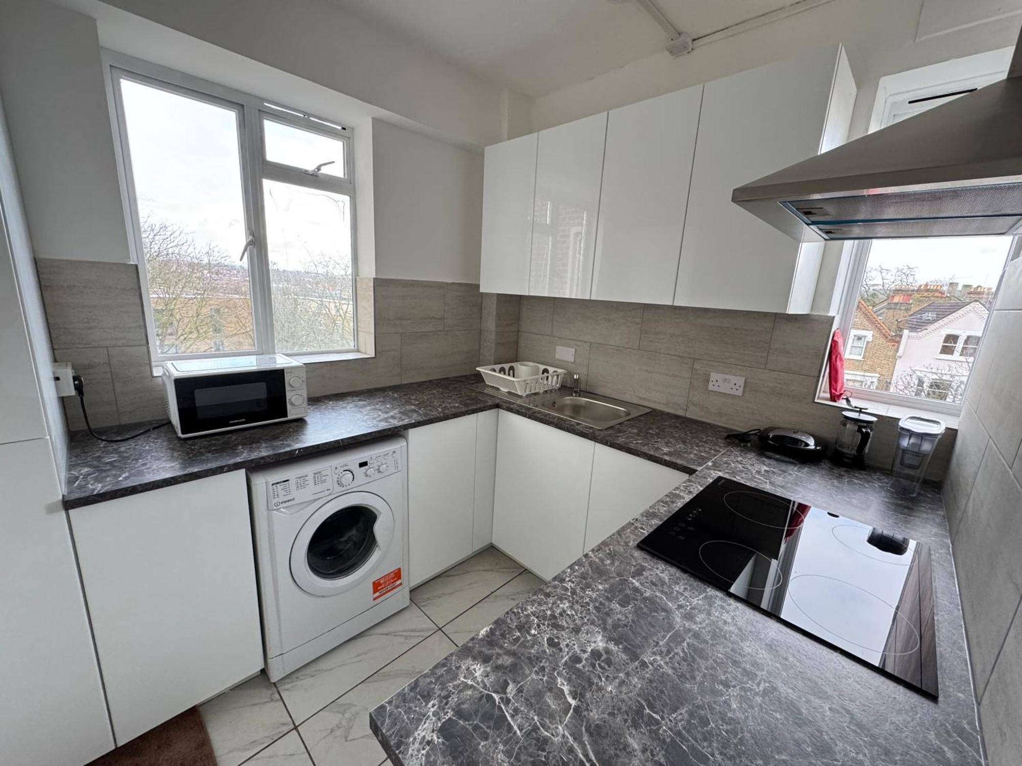 Huge 5 Bedroom Flat For 10 People 2 Min Away From Emirates Stadium Zone 2 Appartamento