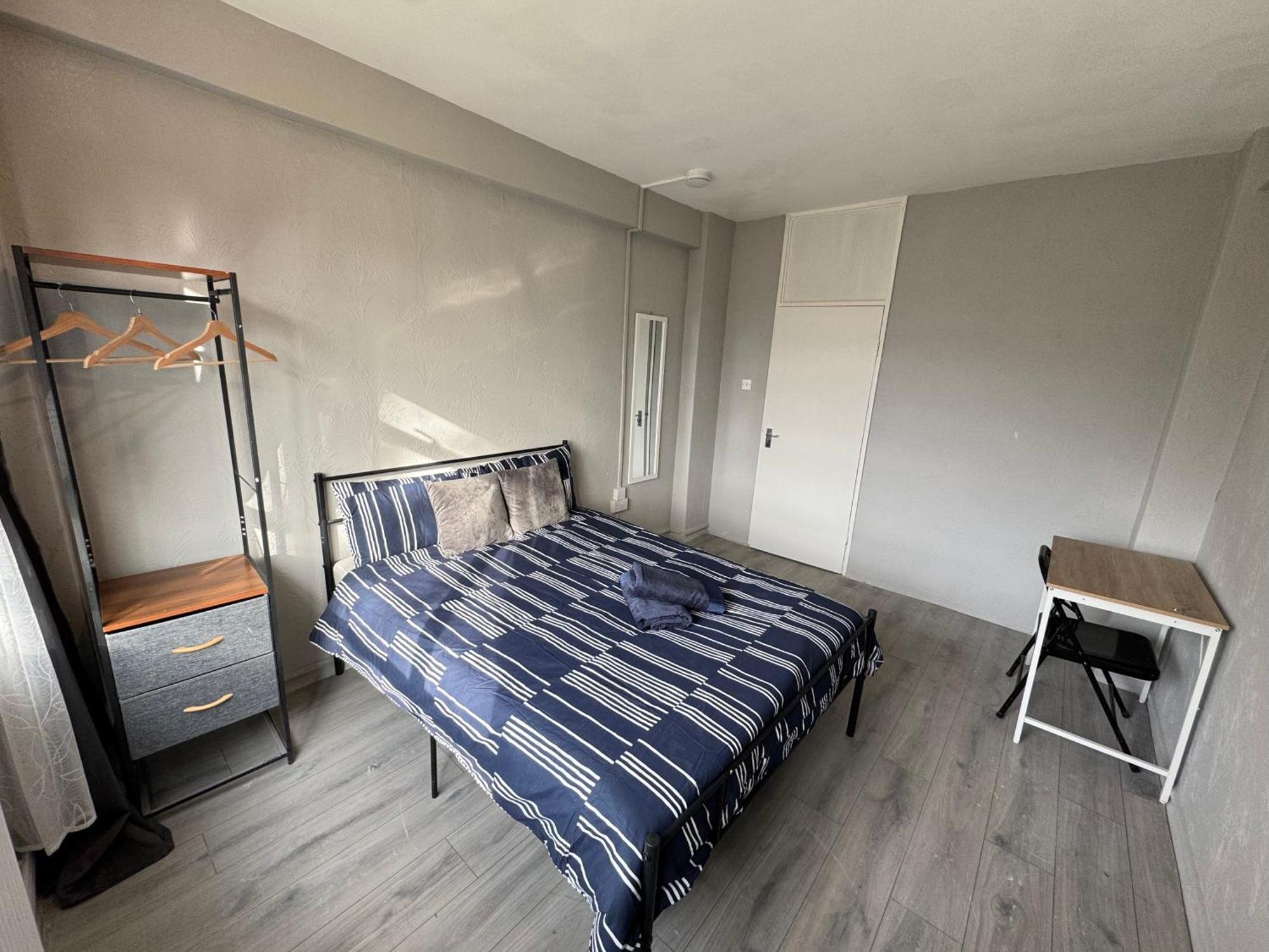 Huge 5 Bedroom Flat For 10 People 2 Min Away From Emirates Stadium Zone 2 * Londra