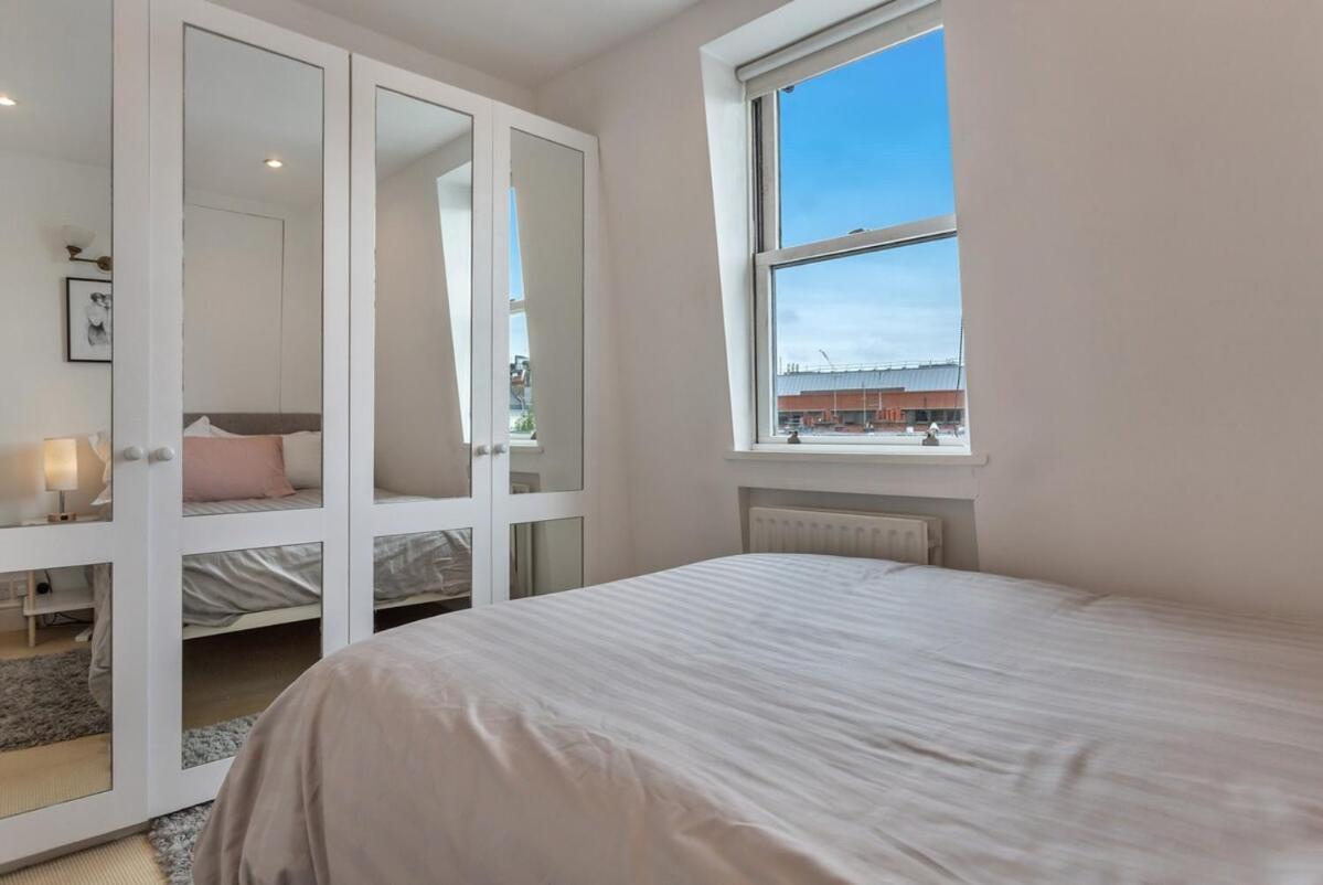 Kensington Prestige Apartment *