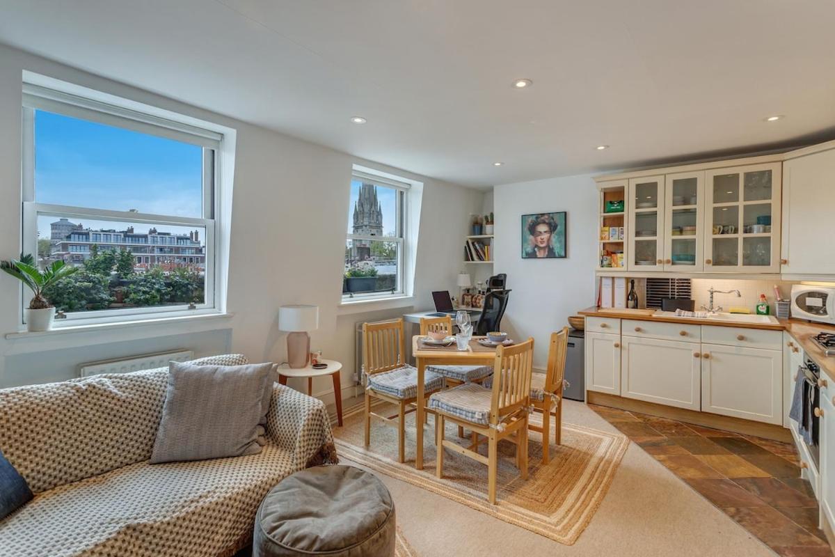 Kensington Prestige Apartment *