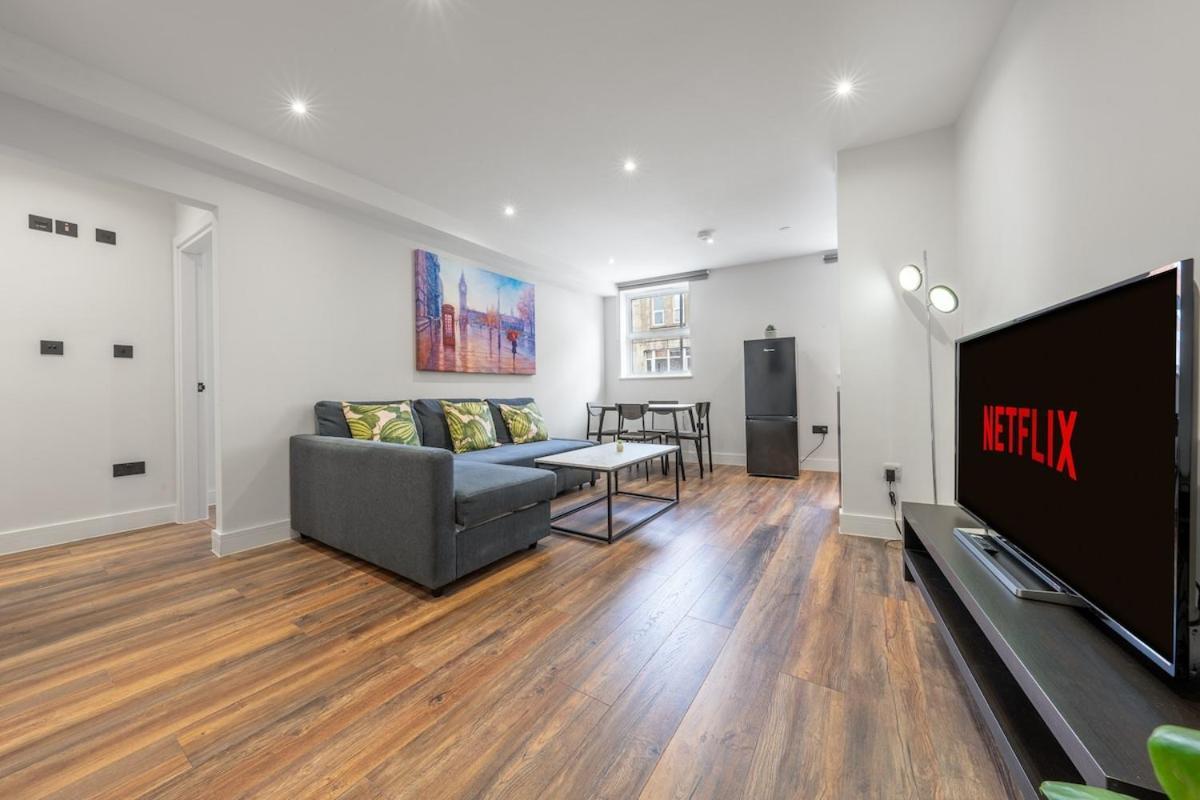 West Sleeps 5 - Zone 2 *