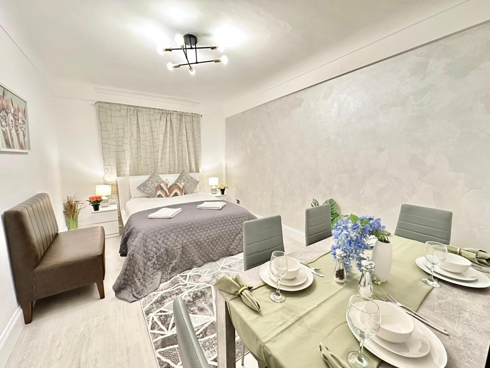 Hyde Park Comfortable Family Lejlighed *