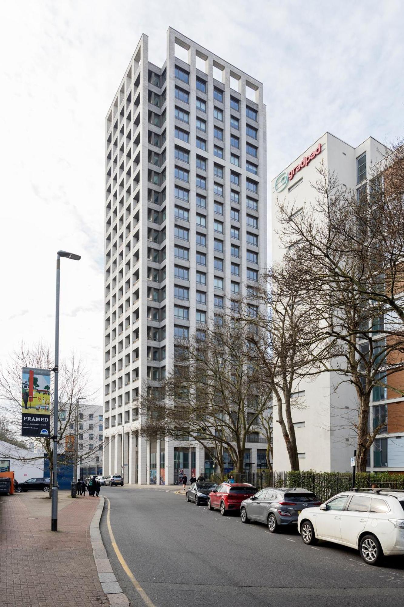 Veeve - The Battersea Skyview * London