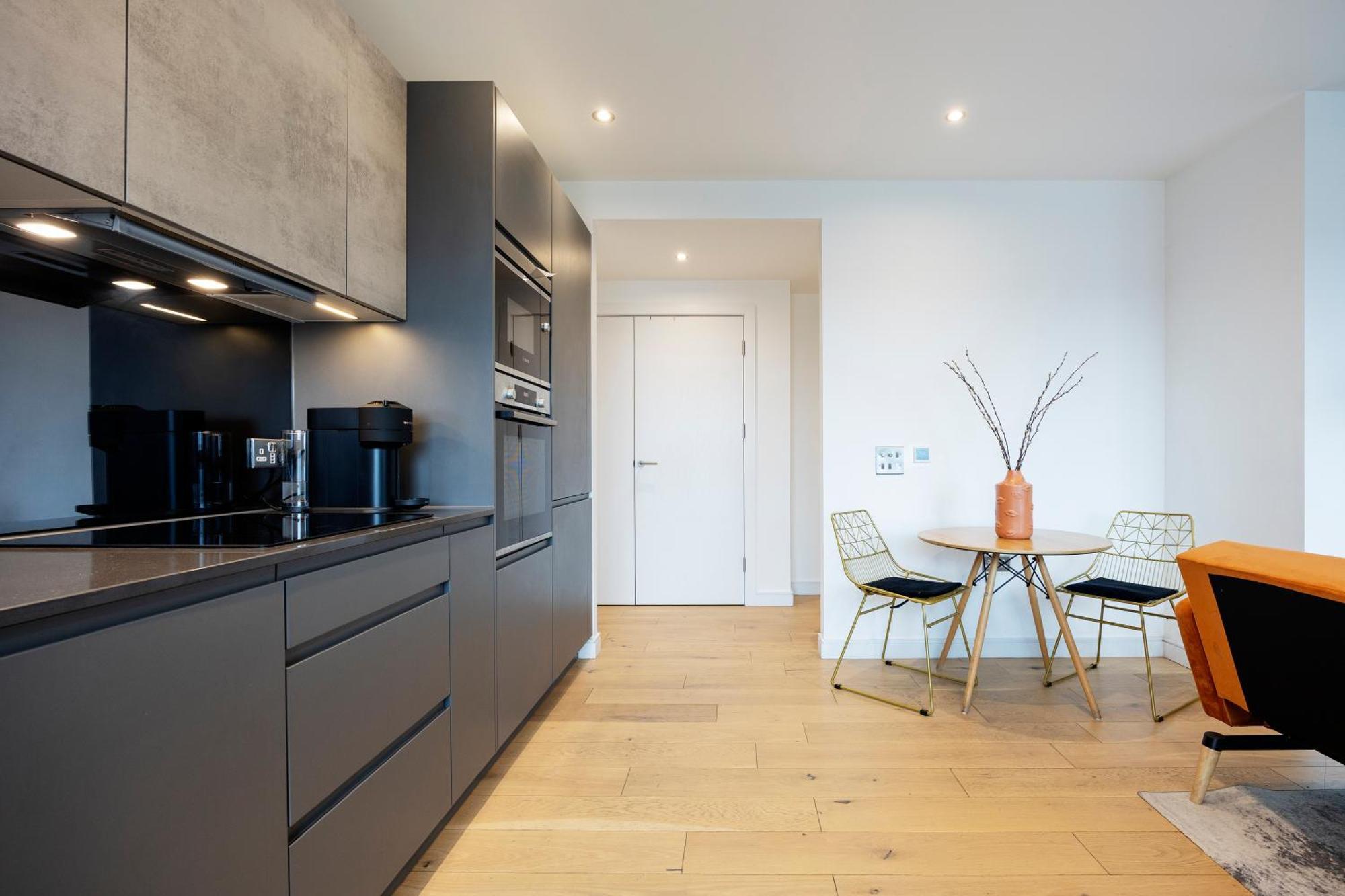 Veeve - The Battersea Skyview