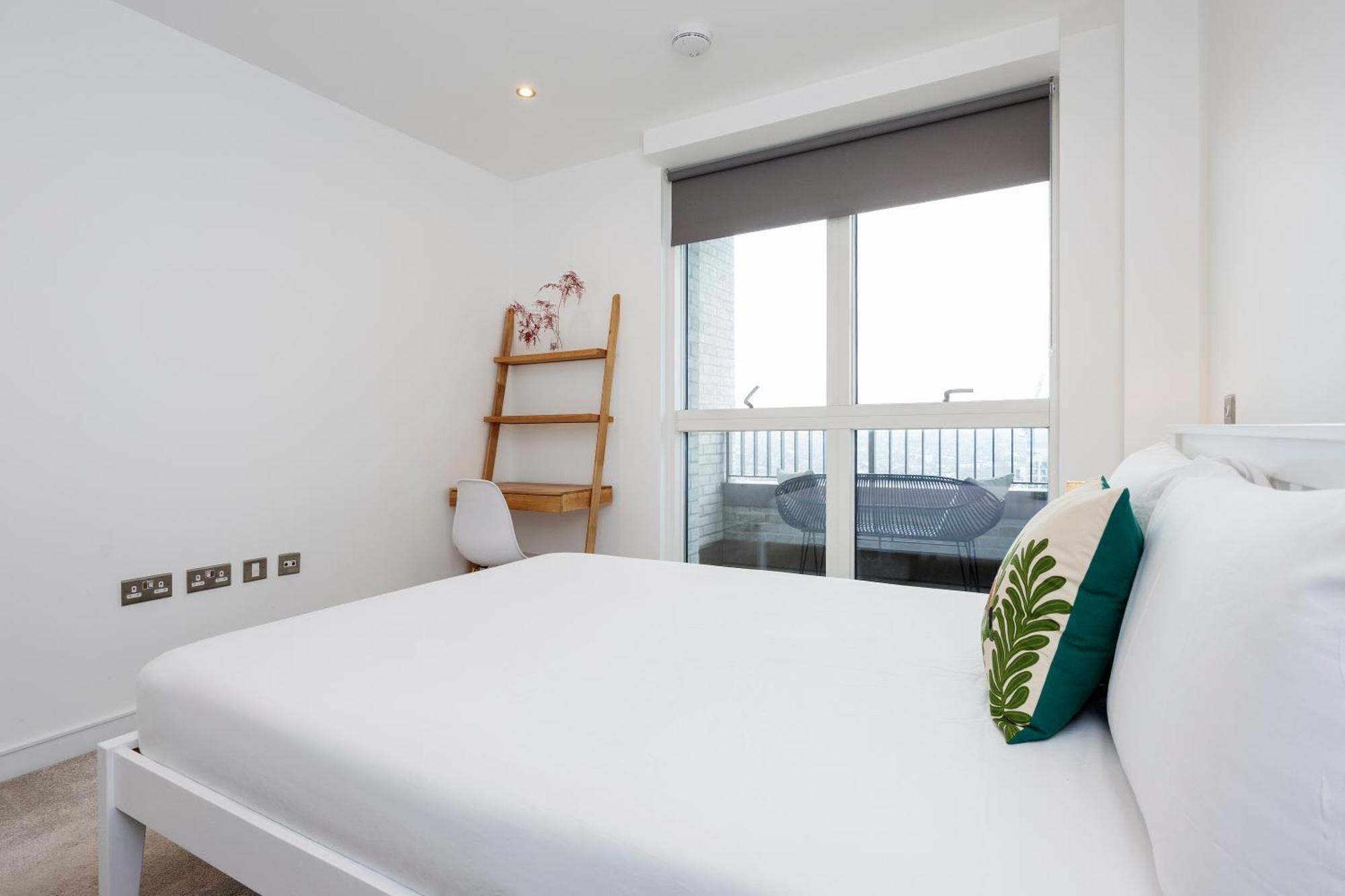 Veeve - The Battersea Skyview *