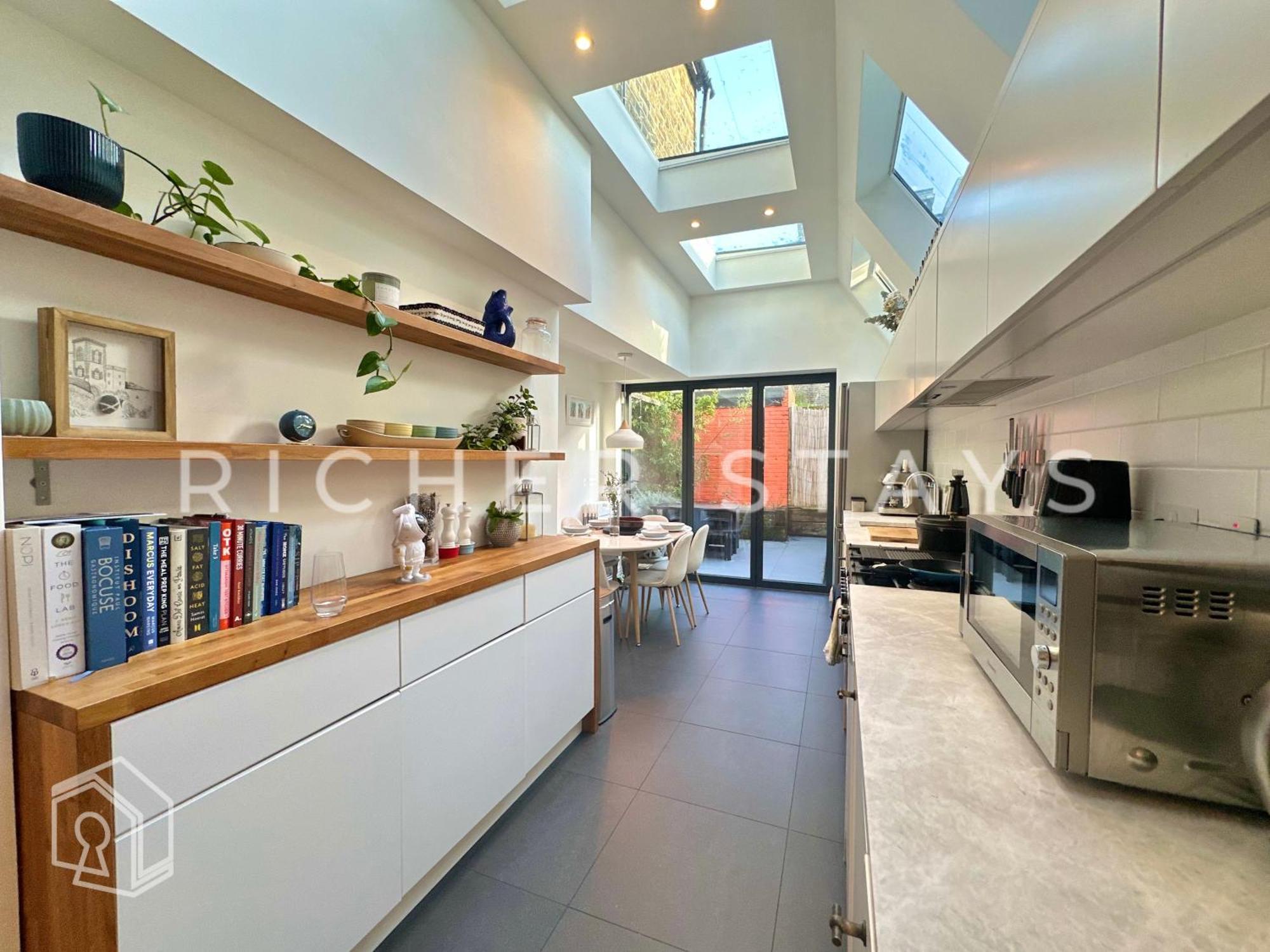 Apartment Luxury 2-bedroom Apt, Corporates And Families London