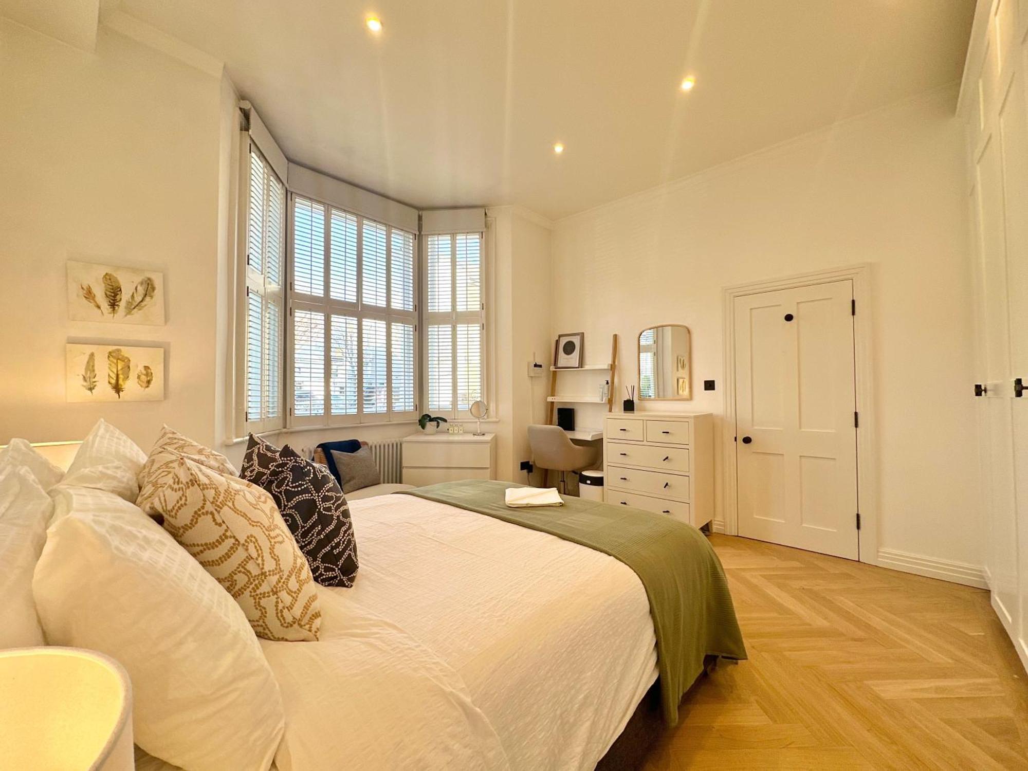 Luxury 2-bedroom Apt, Corporates And Families Apartment *