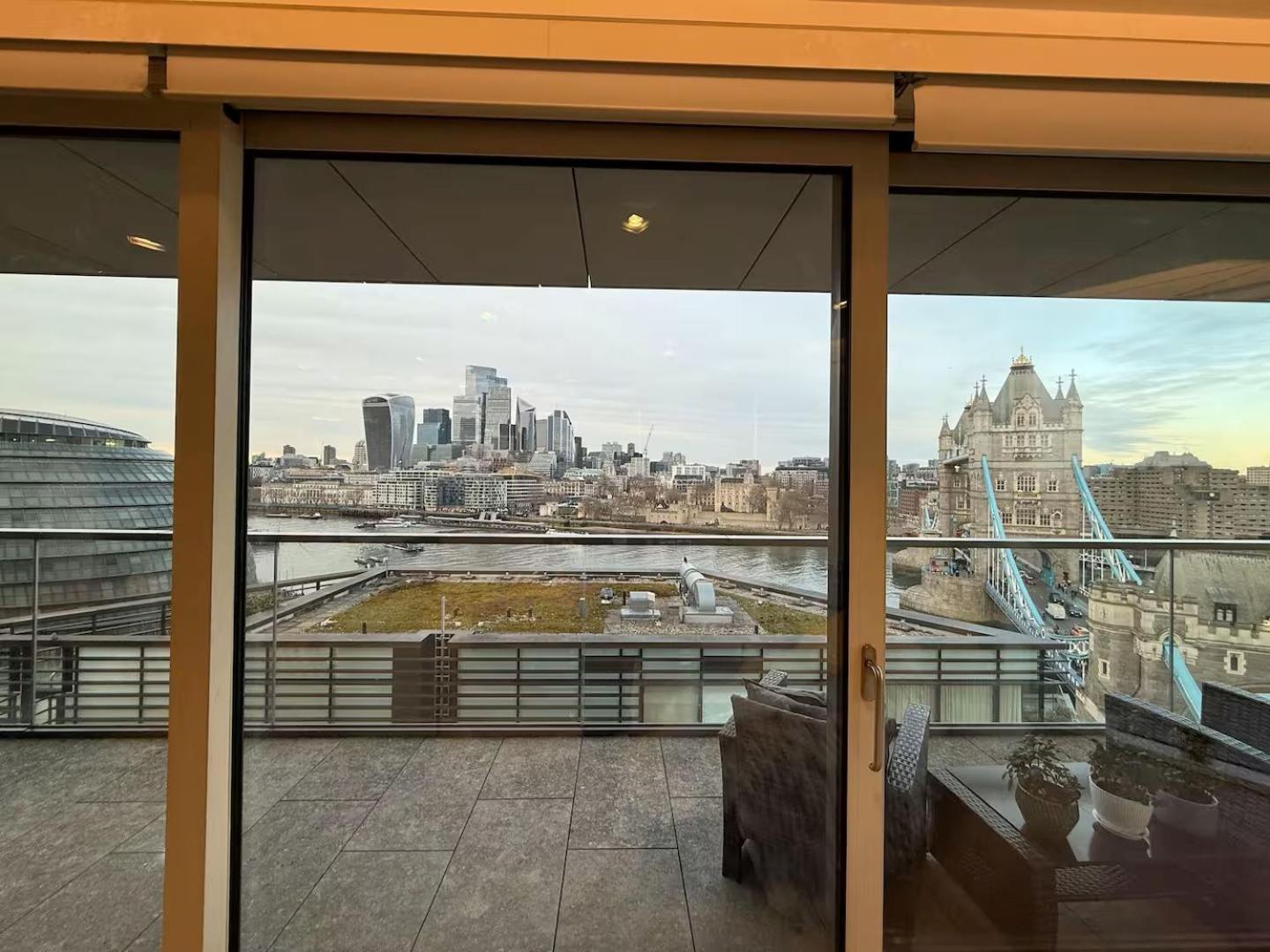 4m Pounds Luxury Tower Bridge Direct Views Sleeps 7 Lejlighed London