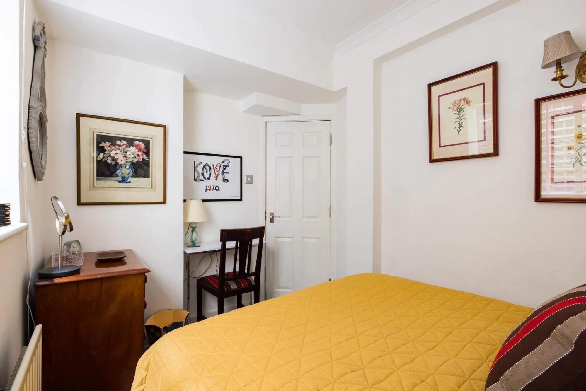 Mayfair W Ac 3-bed-5guests Berkeley Square Appartement Londen