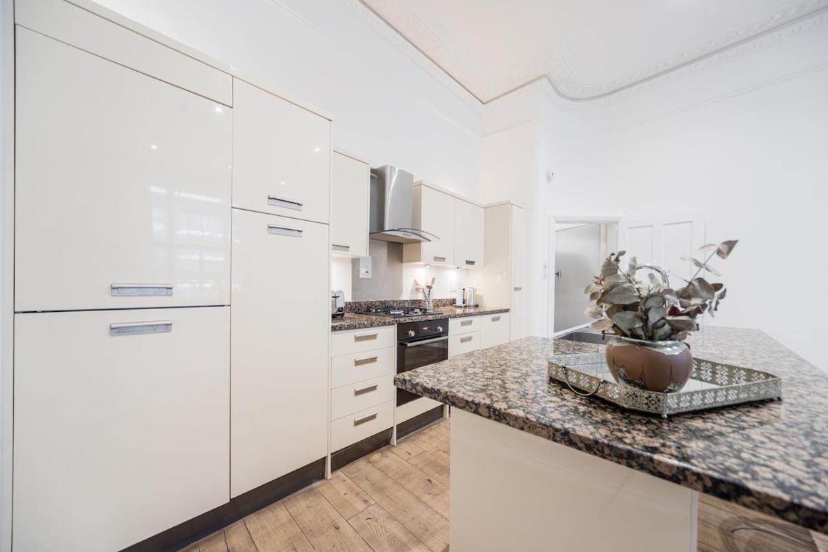Elegant 1 Bedroom Flat In The Heart Of Kensington * London