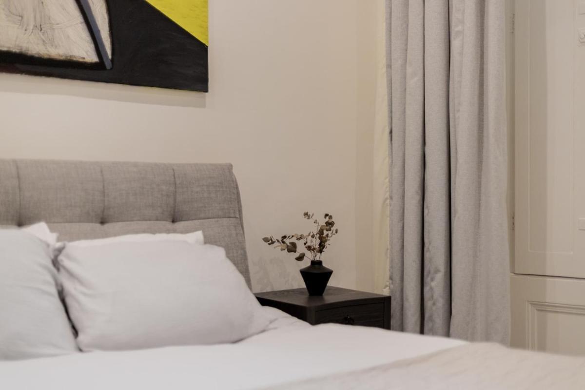 Elegant 1 Bedroom Flat In The Heart Of Kensington Apartment London
