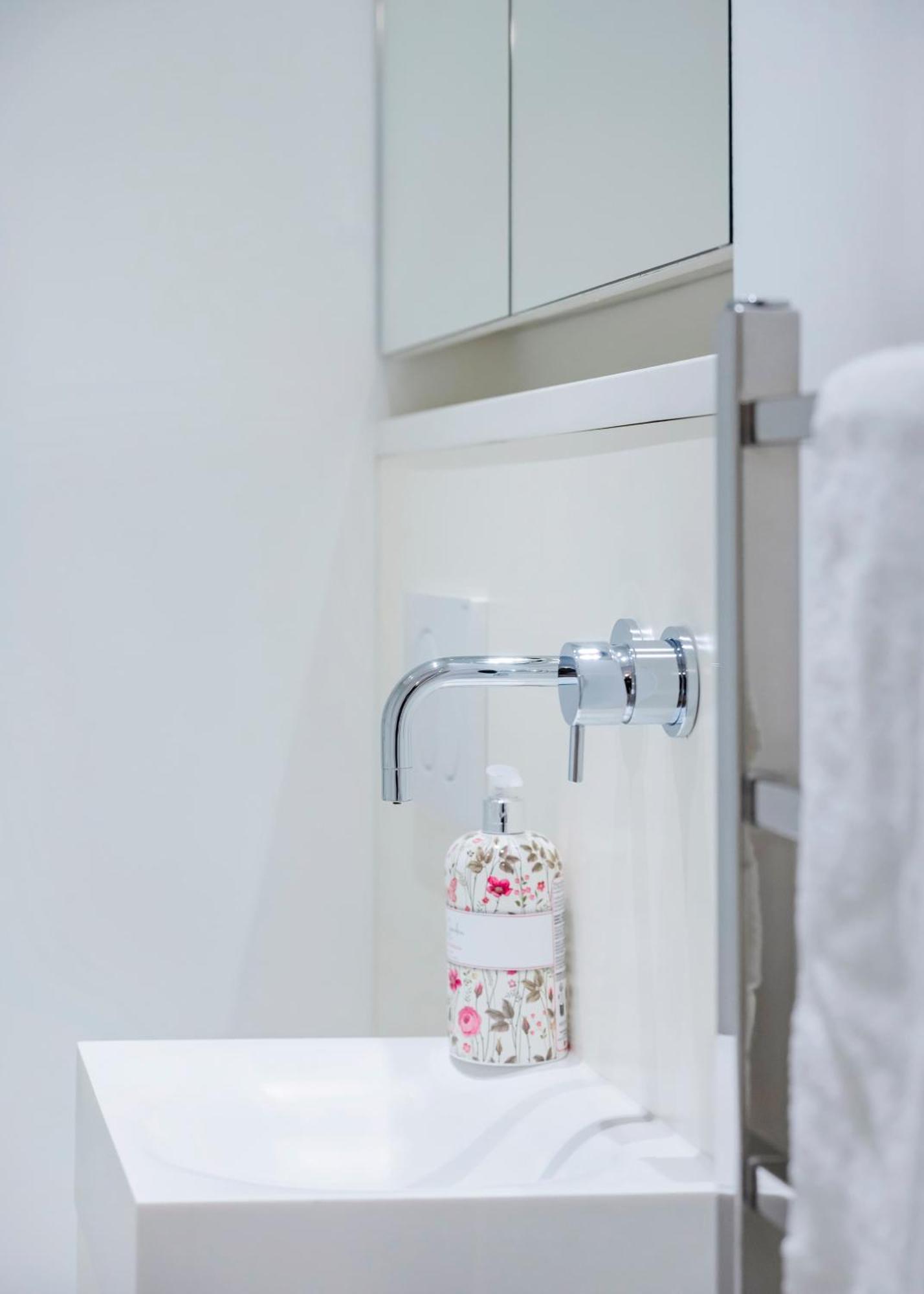 Apartment The Portobello Star - By Out Of Office Lifestyle *