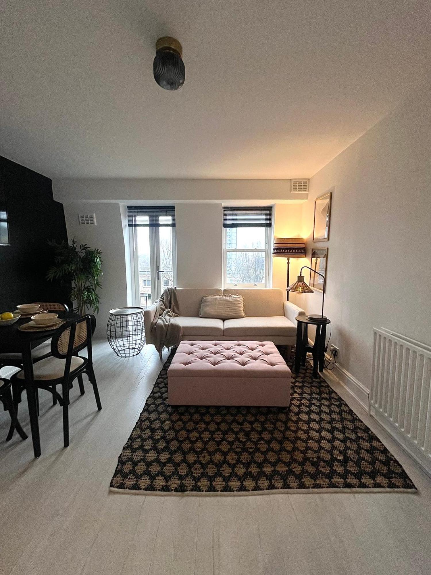 Floor 1 Bedroom *