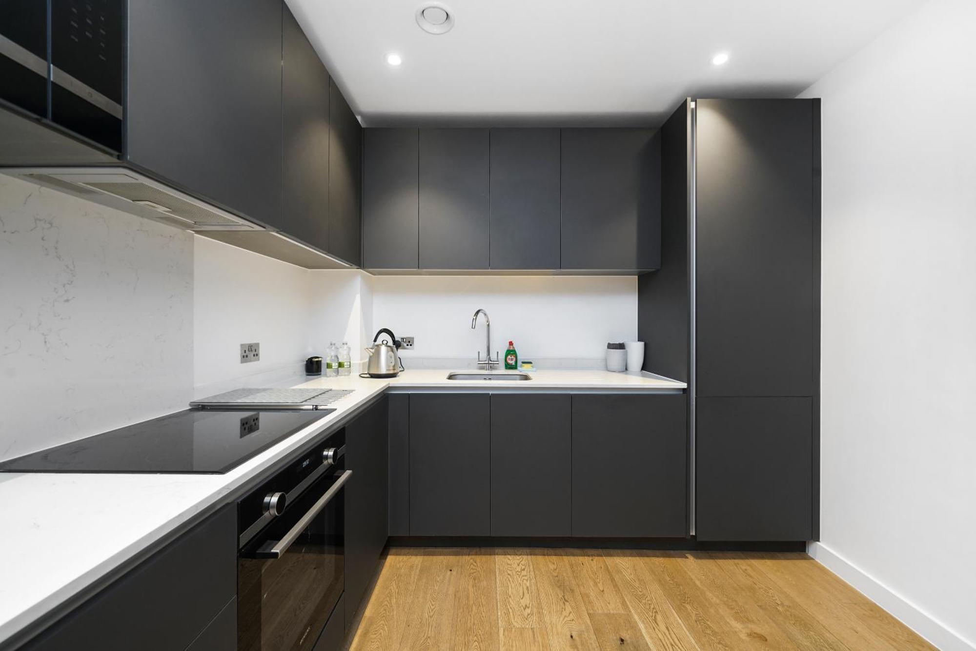 Modern One Bedroom *