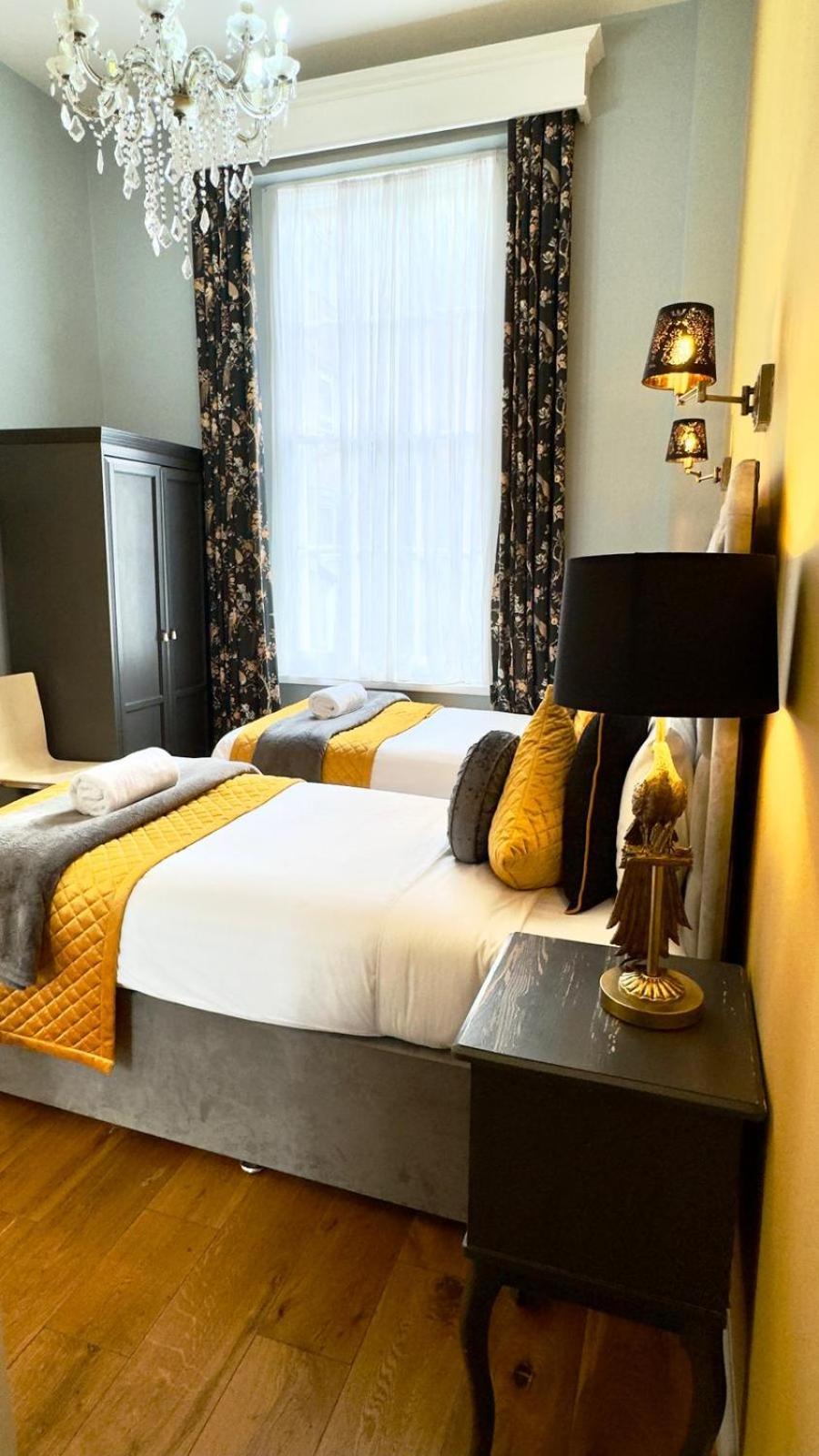 Piccolino Hyde Park 2* London