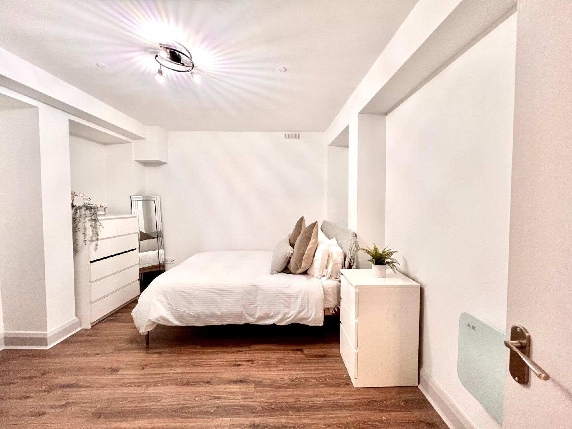 Fully Refurbed 2025 1 Minute To Old Street Station Appartamento