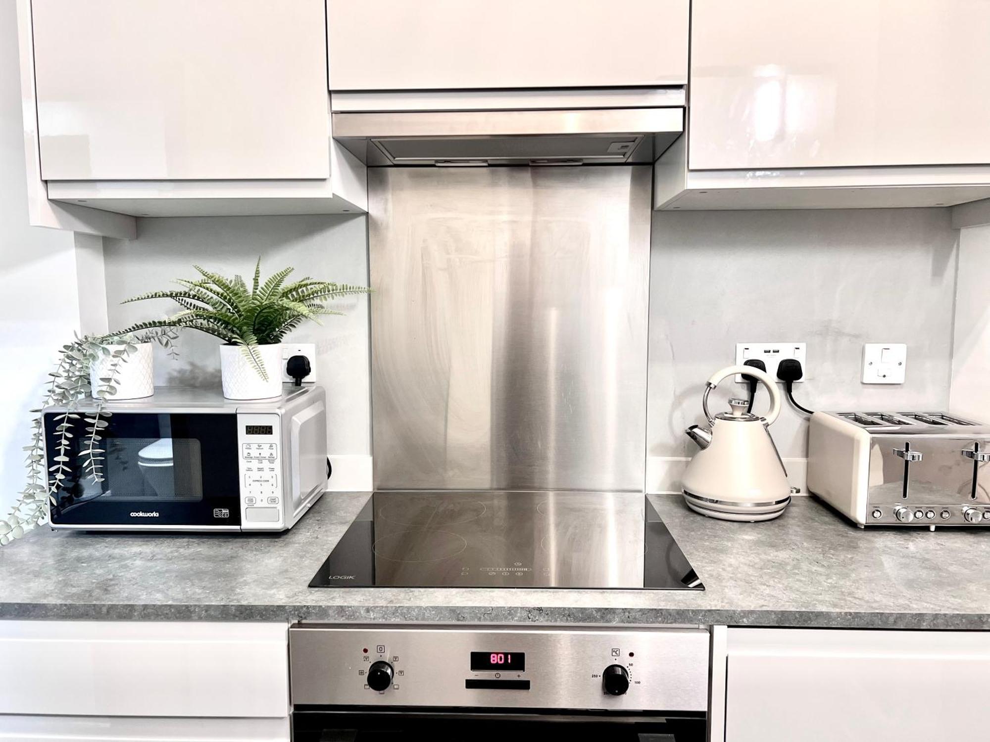 Fully Refurbed 2025 1 Minute To Old Street Station *