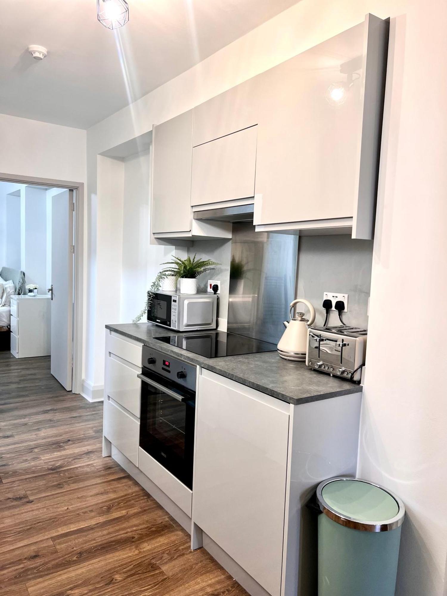 Fully Refurbed 2025 1 Minute To Old Street Station * Londra