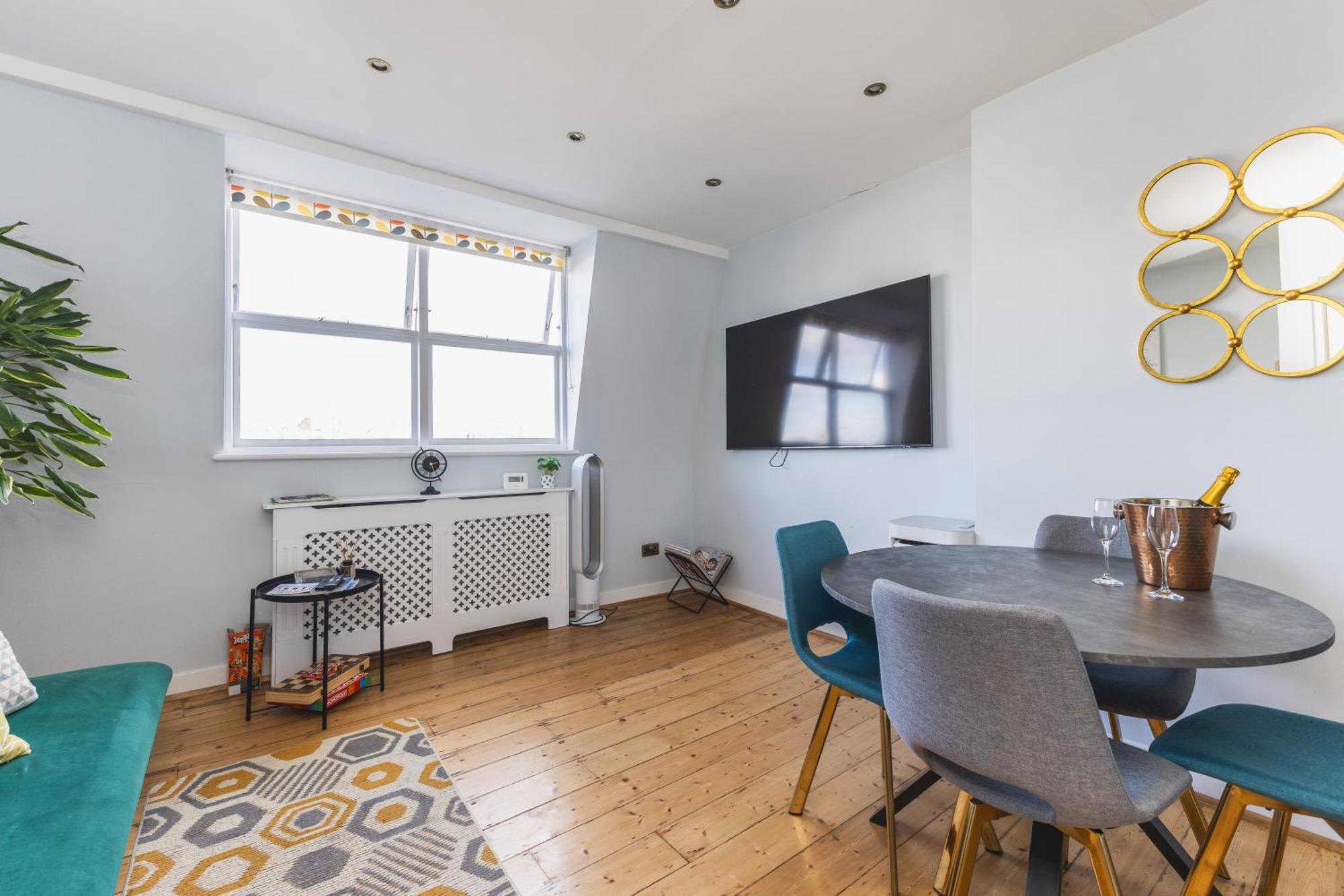 Luxurious 1-bedroom In Kensington Leilighet London